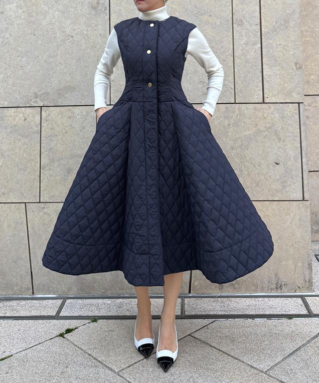 ２WAY機能綿キルティングジレワンピース_sty25aw-op22