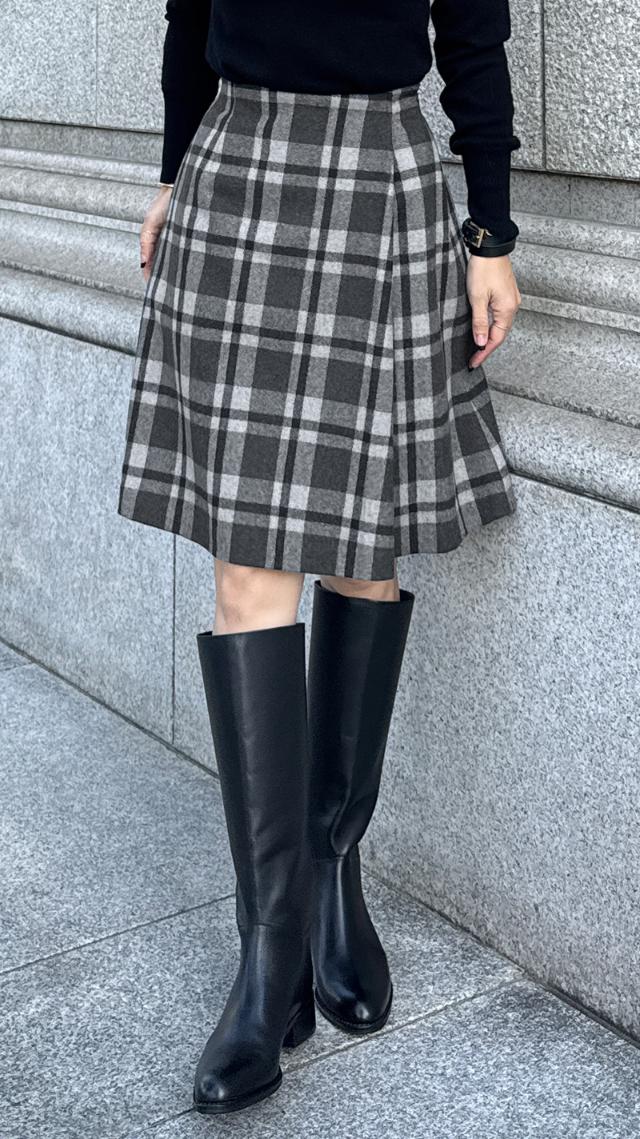 Aラインチェックスカート