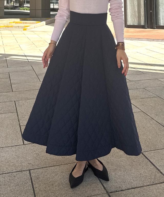 機能中綿キルティングスカート_sty25aw-sk38