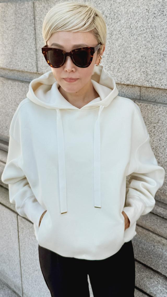 日本製リラックスフーディー