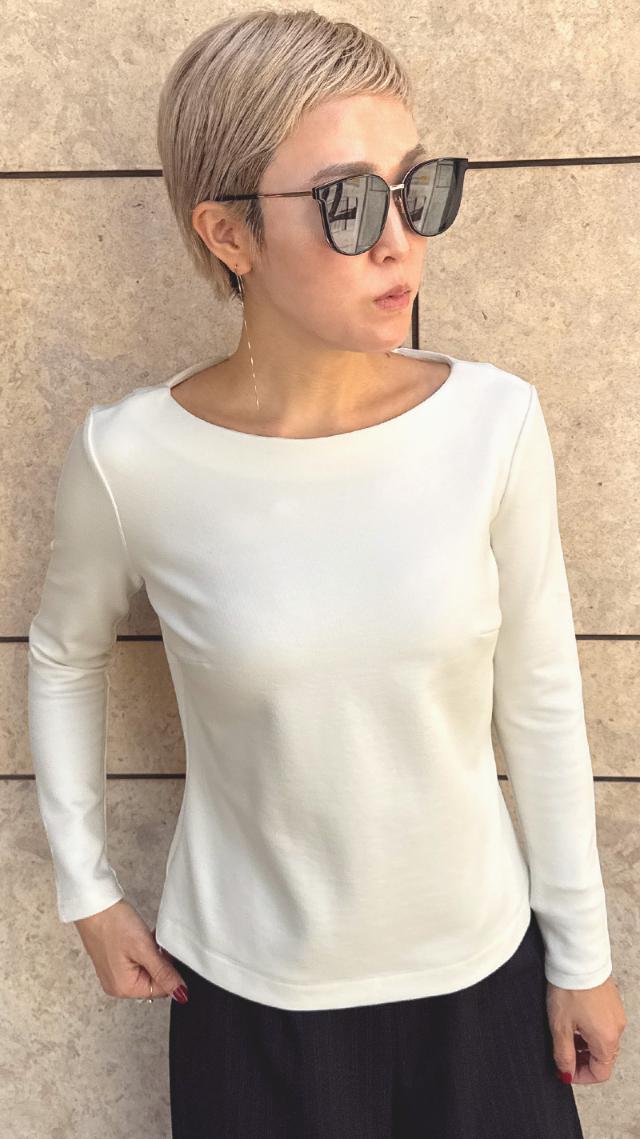 美バストライン裏起毛カットソー