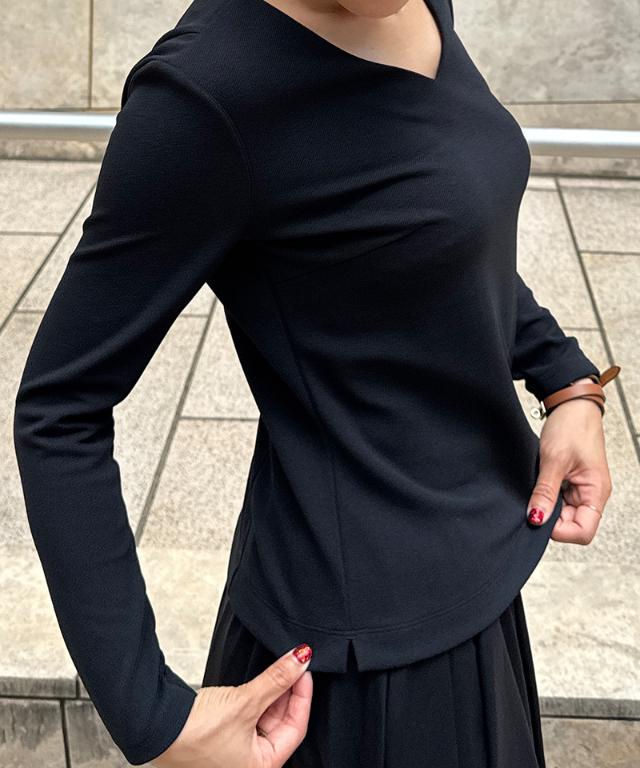 日本製美バストラインVネックカットソー_sty25aw-tp55