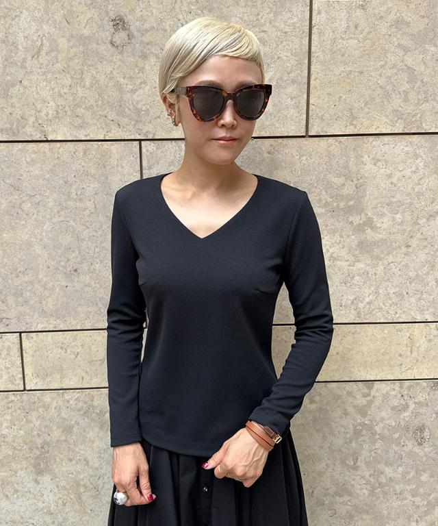 日本製美バストラインVネックカットソー_sty25aw-tp55