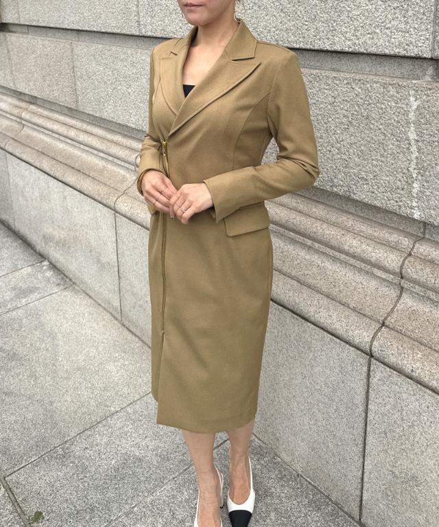 ZIPジャケット風ワンピース（防シワ生地）_sty26ss-op16