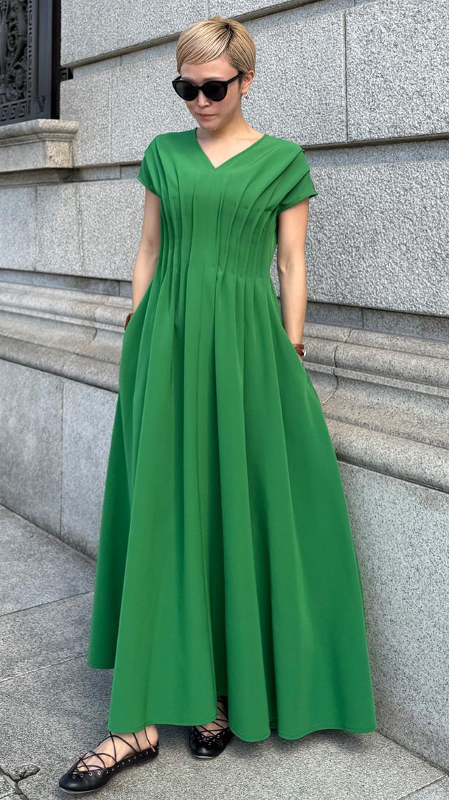 タック立体ドレスワンピ(防シワ・接触冷感・eco素材)