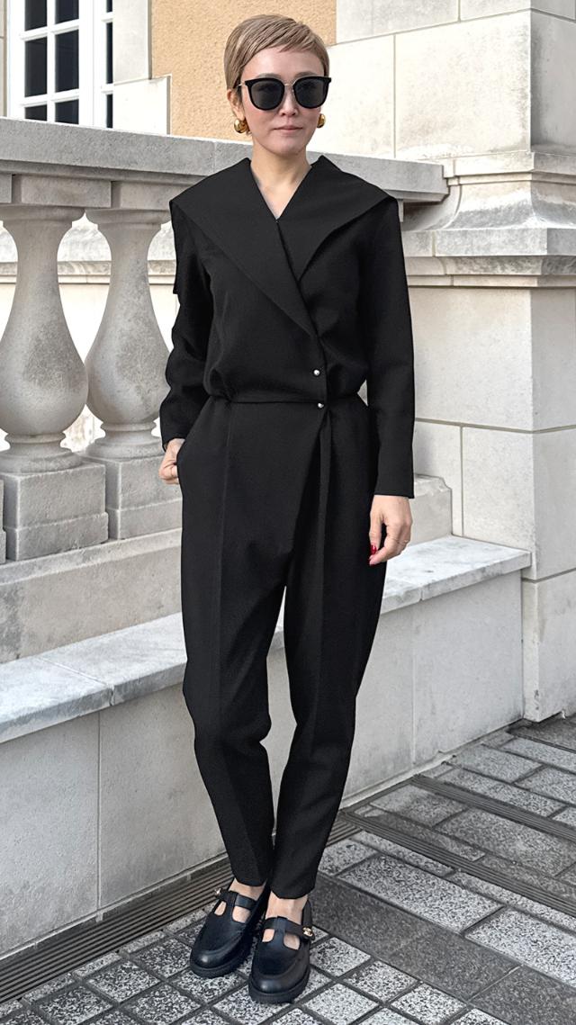 ショール風ジャンプスーツ（防シワ生地）