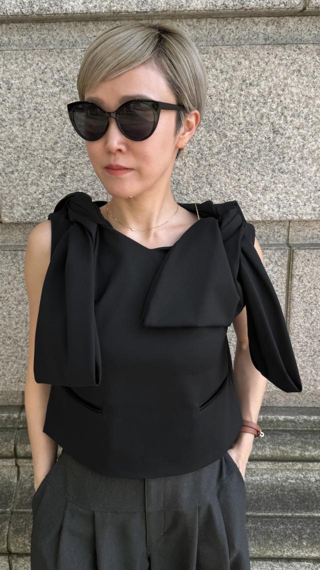 リボンVネックトップス