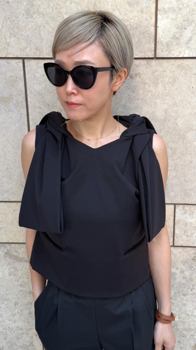 リボンVネックトップス