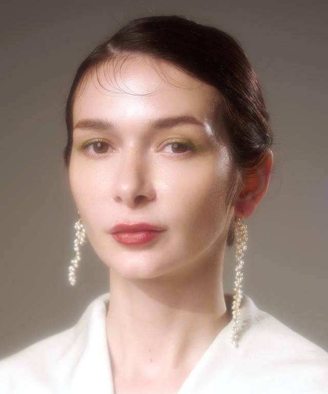 淡水パールアシンメトリーピアス_sym26ss-ac02