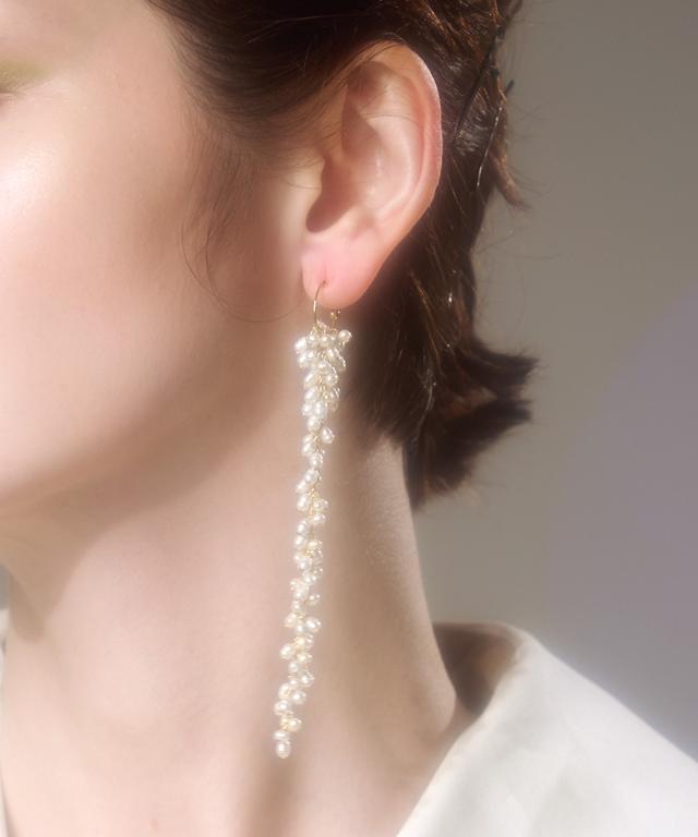 淡水パールアシンメトリーピアス_sym26ss-ac02