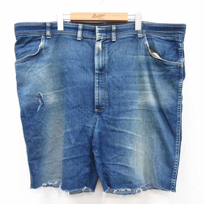 ビッグサイズのデニムショーツ