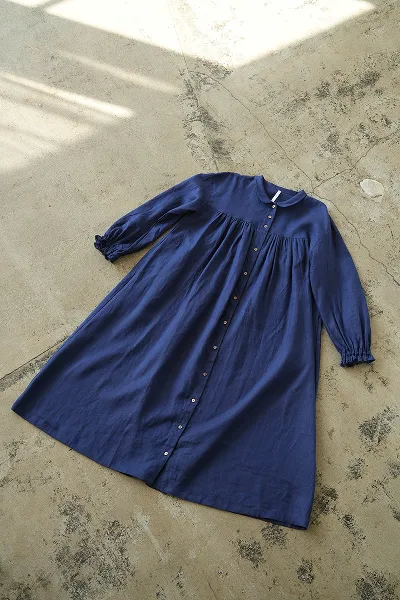 megumiさんリネン丸襟ワンピース