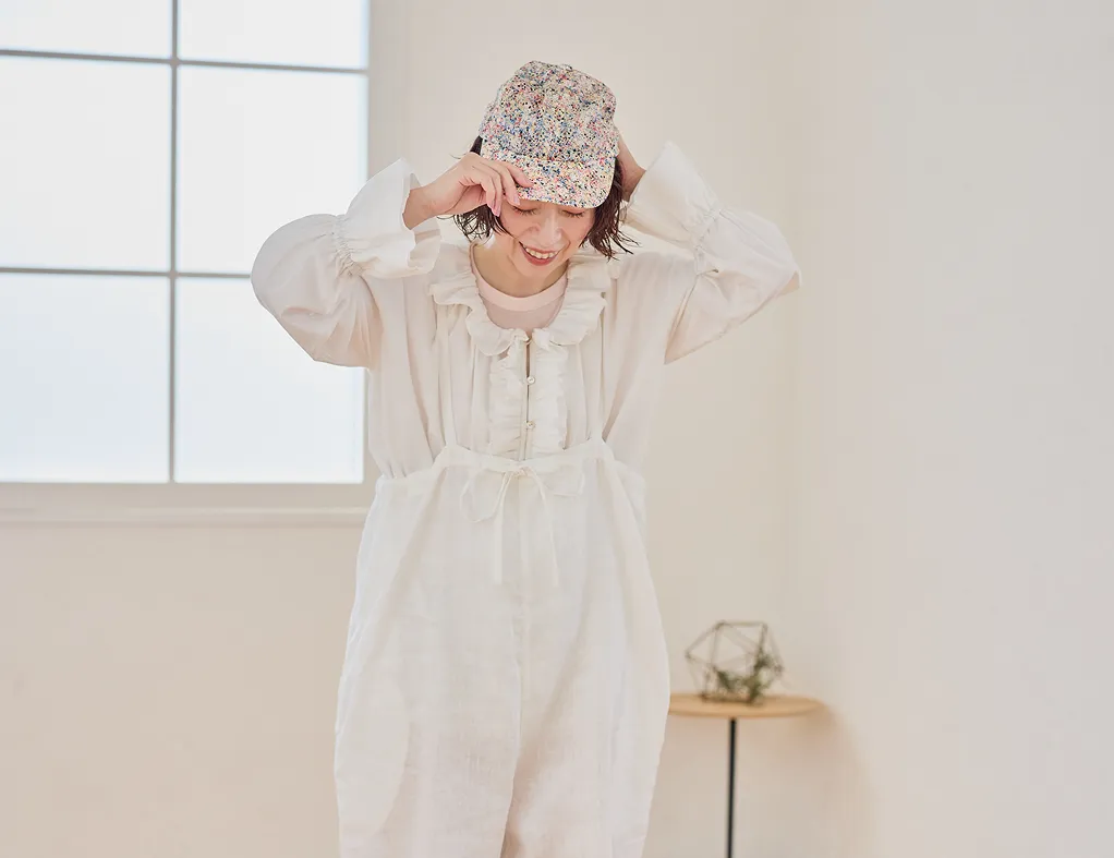 コットンローンフリルブラウス