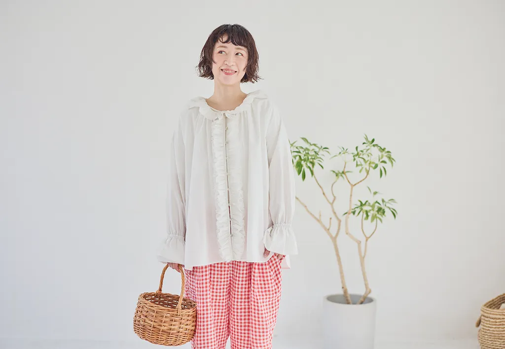 コットンローンフリルブラウス