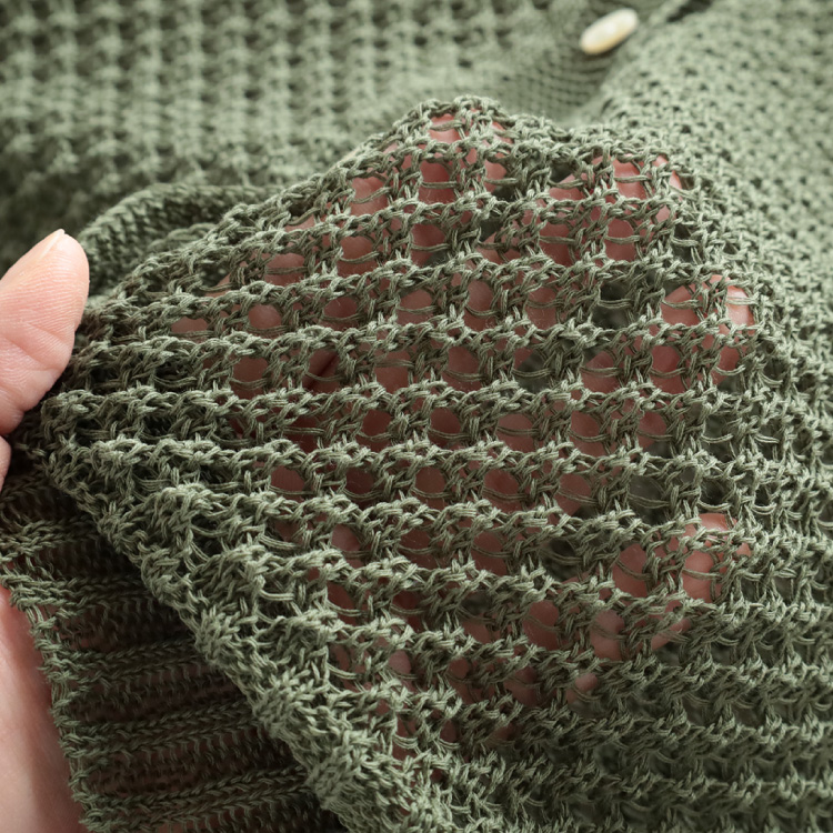 生地アップ 手で持ったところ