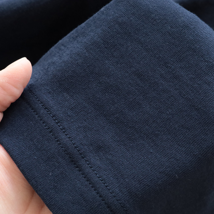 生地アップ 手で持ったところ