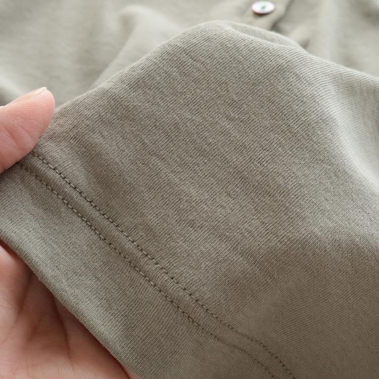 生地アップ 手で持ったところ