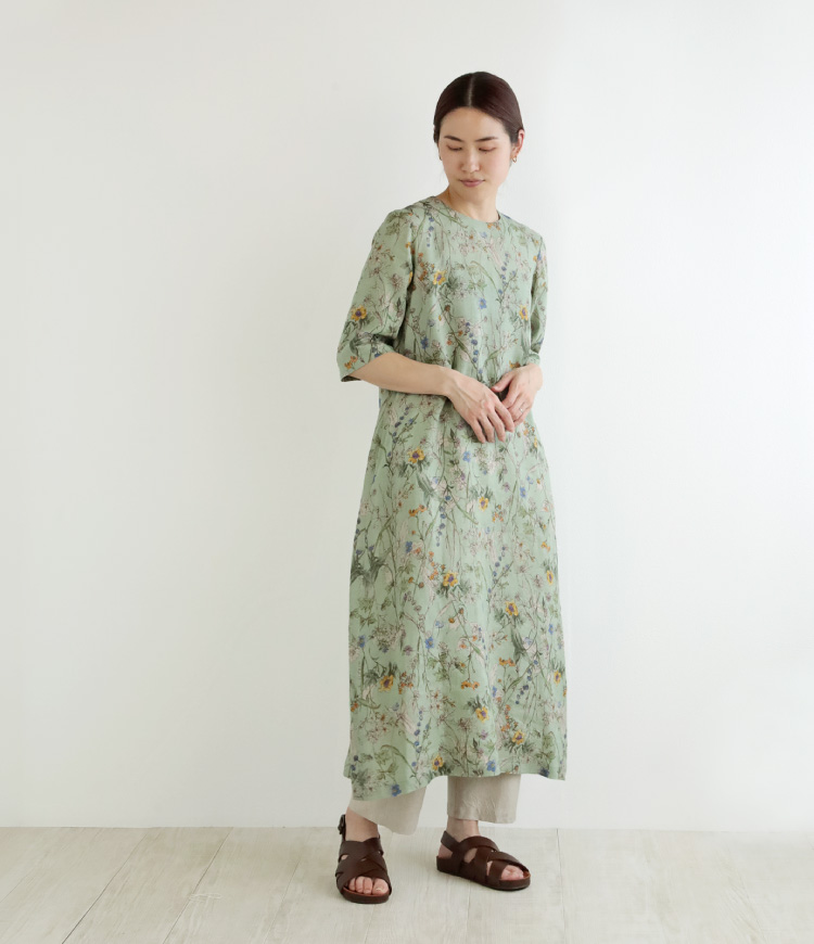 ライトグリーン