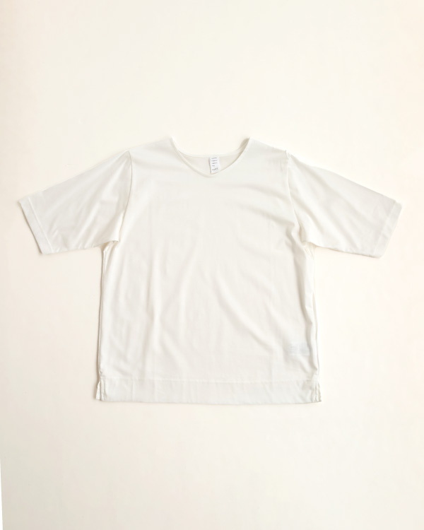 【nofl】コンパクトクールVネックTシャツ