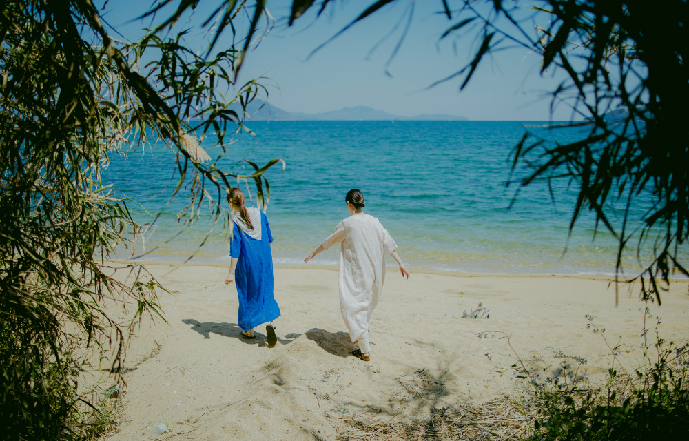 リトアニアリネン後ろあき六分袖ワンピース