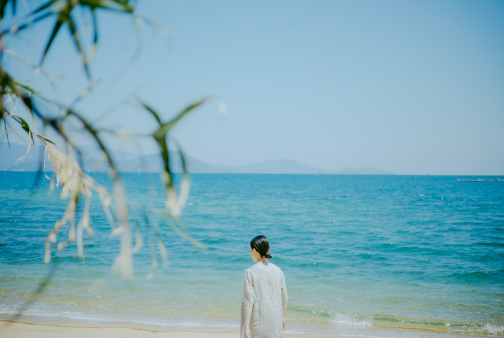 リトアニアリネン後ろあきショート丈五分袖ワンピース