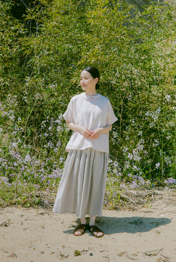 リトアニアリネンシャツカラーブラウス