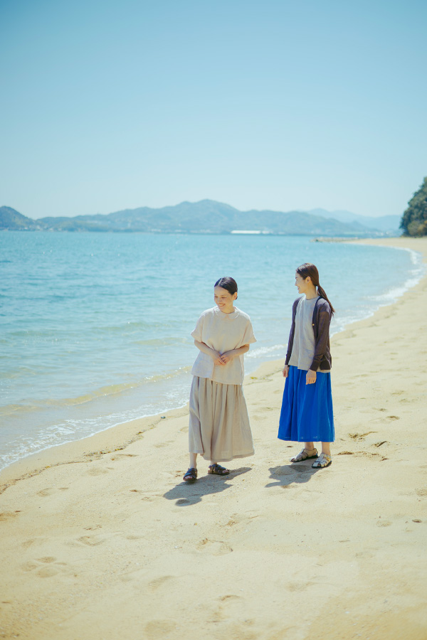 リトアニアリネンフレンチスリーブブラウス